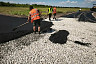 На кладбище в Энгельсе асфальтируют дороги
